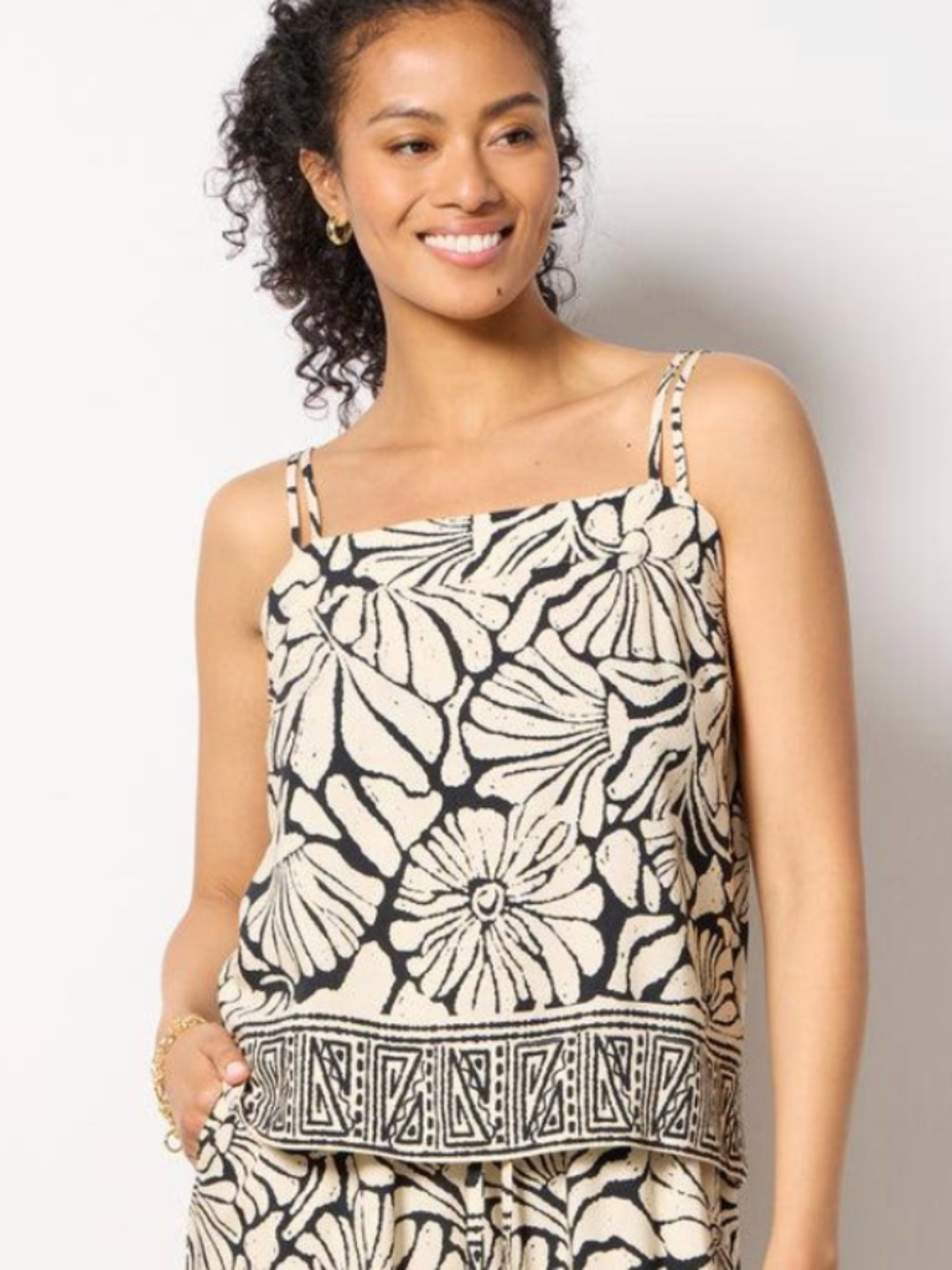 Everve Amelia Summer Vacation Neutral Tropical Tank Top Natural Size Large NWT